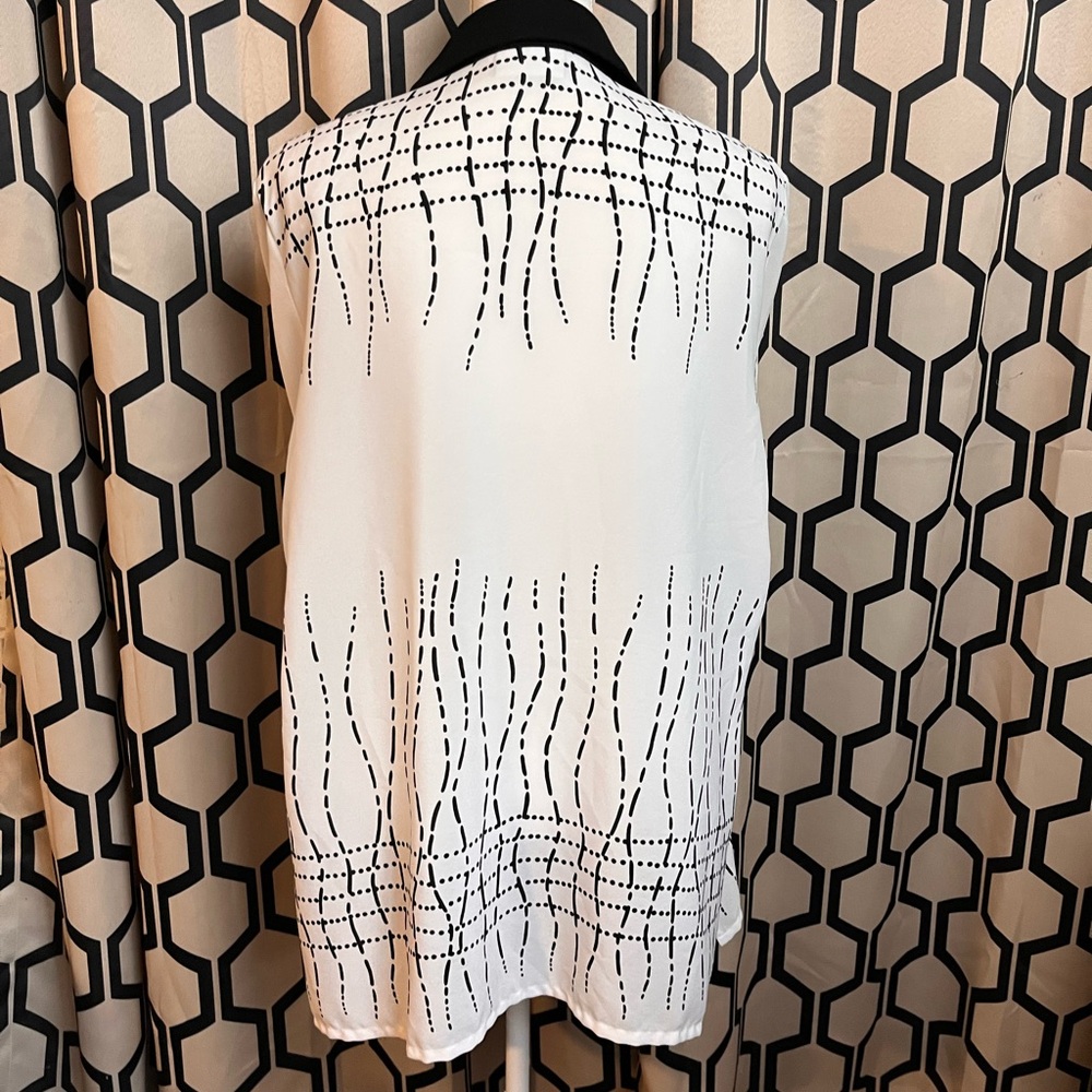 Black and White Long Sleeve Graphic Button Down Shirt - Picture 2 of 11